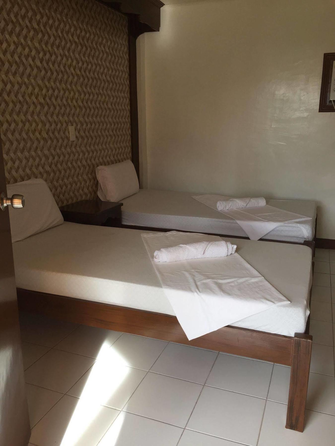 Bayview Inn Ormoc Eksteriør billede
